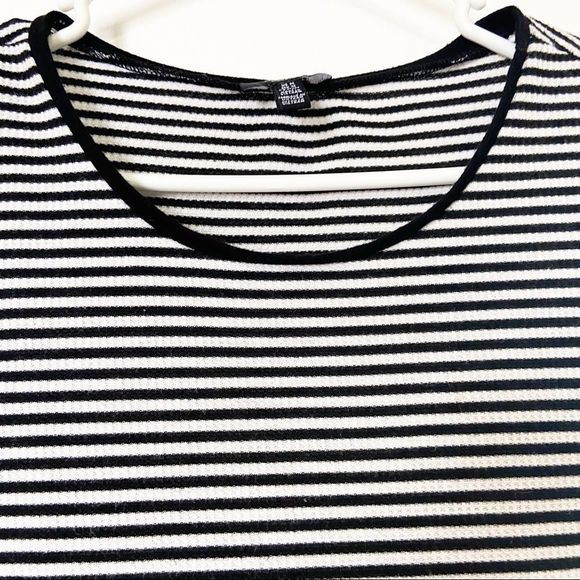 Jones New York Black and White Sleeveless Top - Picture 10 of 10